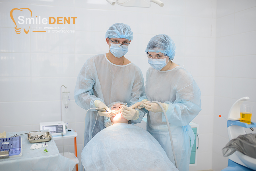 имплантация зубов в СмайлДент